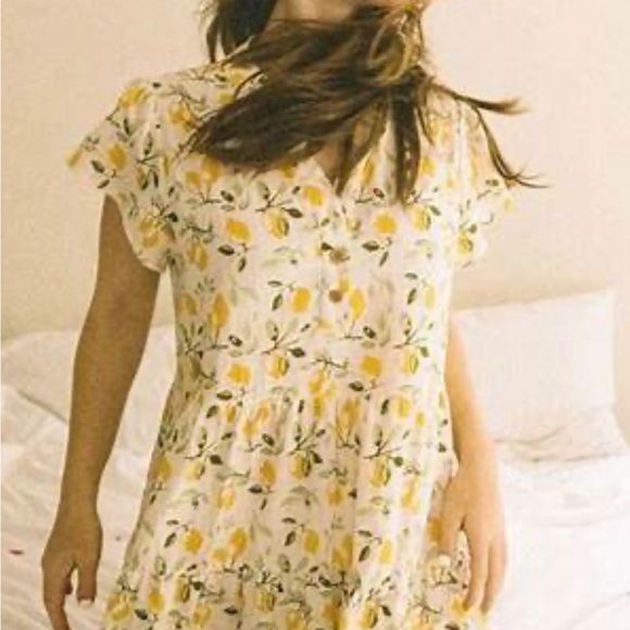 Jackson Rowe Dresses & Skirts - Jackson Rowe  Floral Tiered Midi Dress